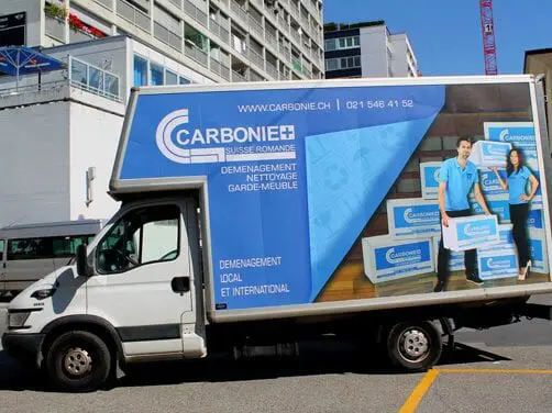 Camion de déménagement en intervention à Nyon
